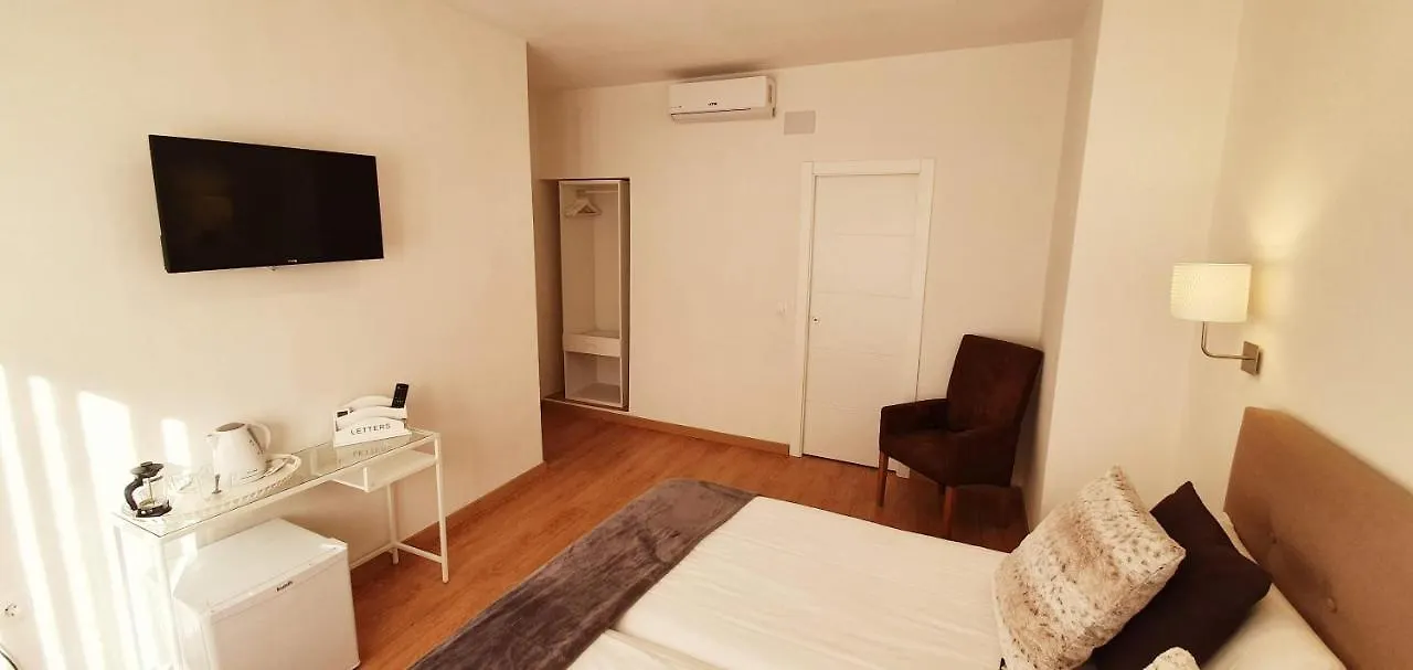 Fan Rooms Galvez Malaga Guest house